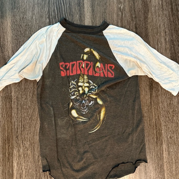 Vintage Scorpions T-shirt - Picture 1 of 5